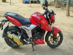 TVS Apache RTR 160 4V